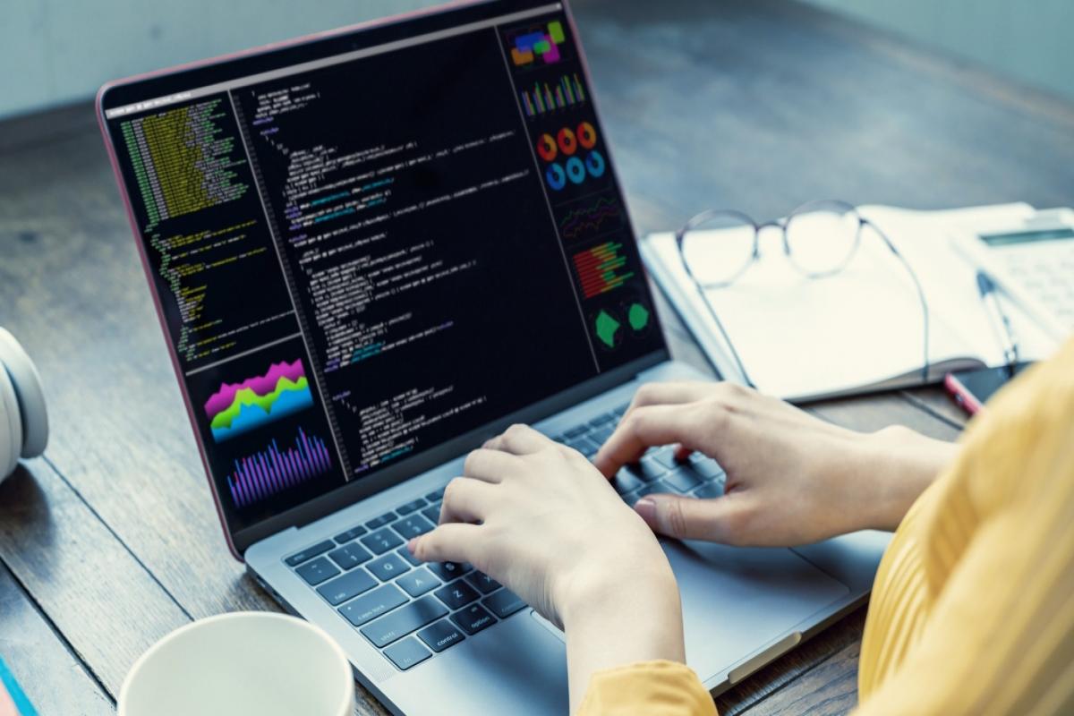 Atención Jóvenes: Cursos De Análisis De Datos Y Programación